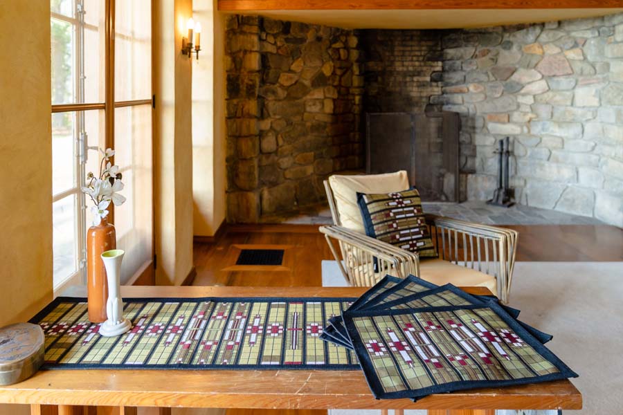 Rennie & Rose Exclusive Louis Sullivan Skylight Placemats and Table Runner 